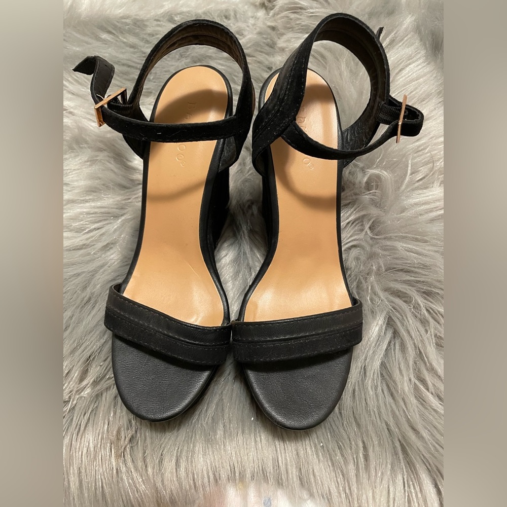 Black wedge sandals